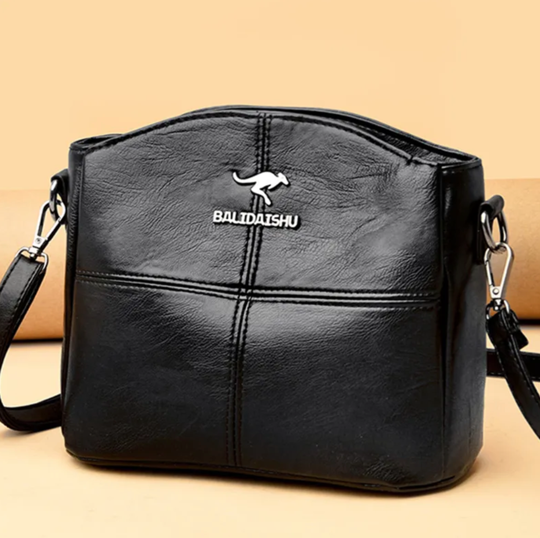 Bolsa Couro Genuíno Italiano Luna [PAGUE 1, LEVE 2]