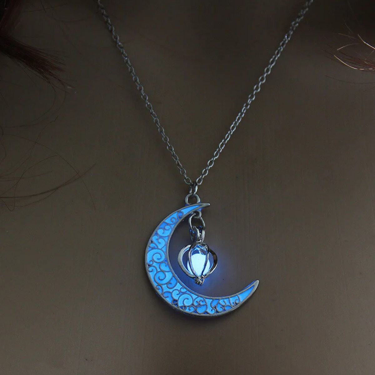 Colar Luna Radiante | Brilha no Escuro
