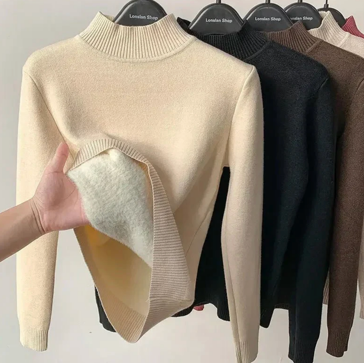 Suéter Peluciado Feminino Anne [TENDÊNDIA INVERNO 2025]